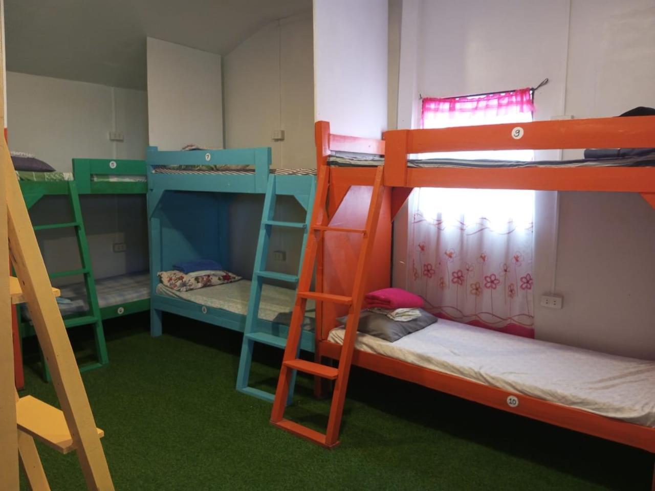 El Nido Hostel Sun Valley Екстер'єр фото